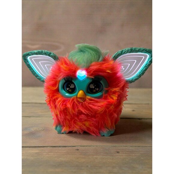 Furby 2023 Coral Interactive Toy With Light-Up Eyes & Colorful Fur tested - Picture 1 of 5